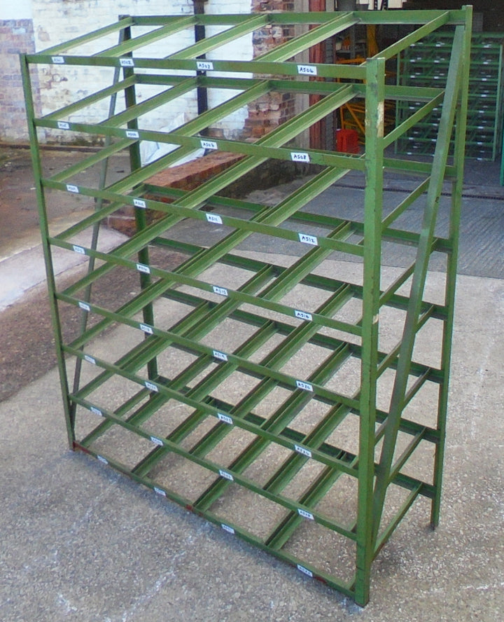 Tote Pan Rack, clean used 32 Pan capacity